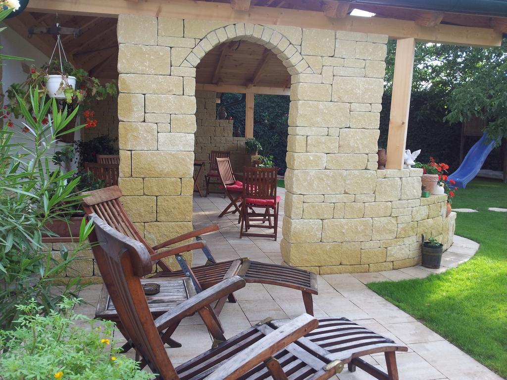 Gastehaus Samira Hotel Purbach am Neusiedlersee Bagian luar foto